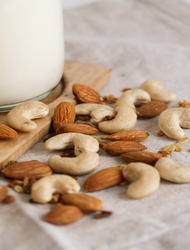 almond and cashew milk for breve latte